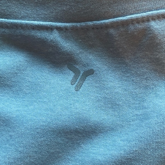 Old Navy Light Blue Crop Top - Picture 3 of 4